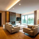 Villa Hillmax