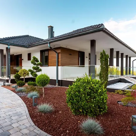 Hillmax Villa *